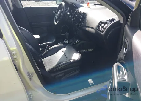 2018 Jeep Compass Limited 4X4 from USA, damaged, VIN 3C4NJDCB9JT306870